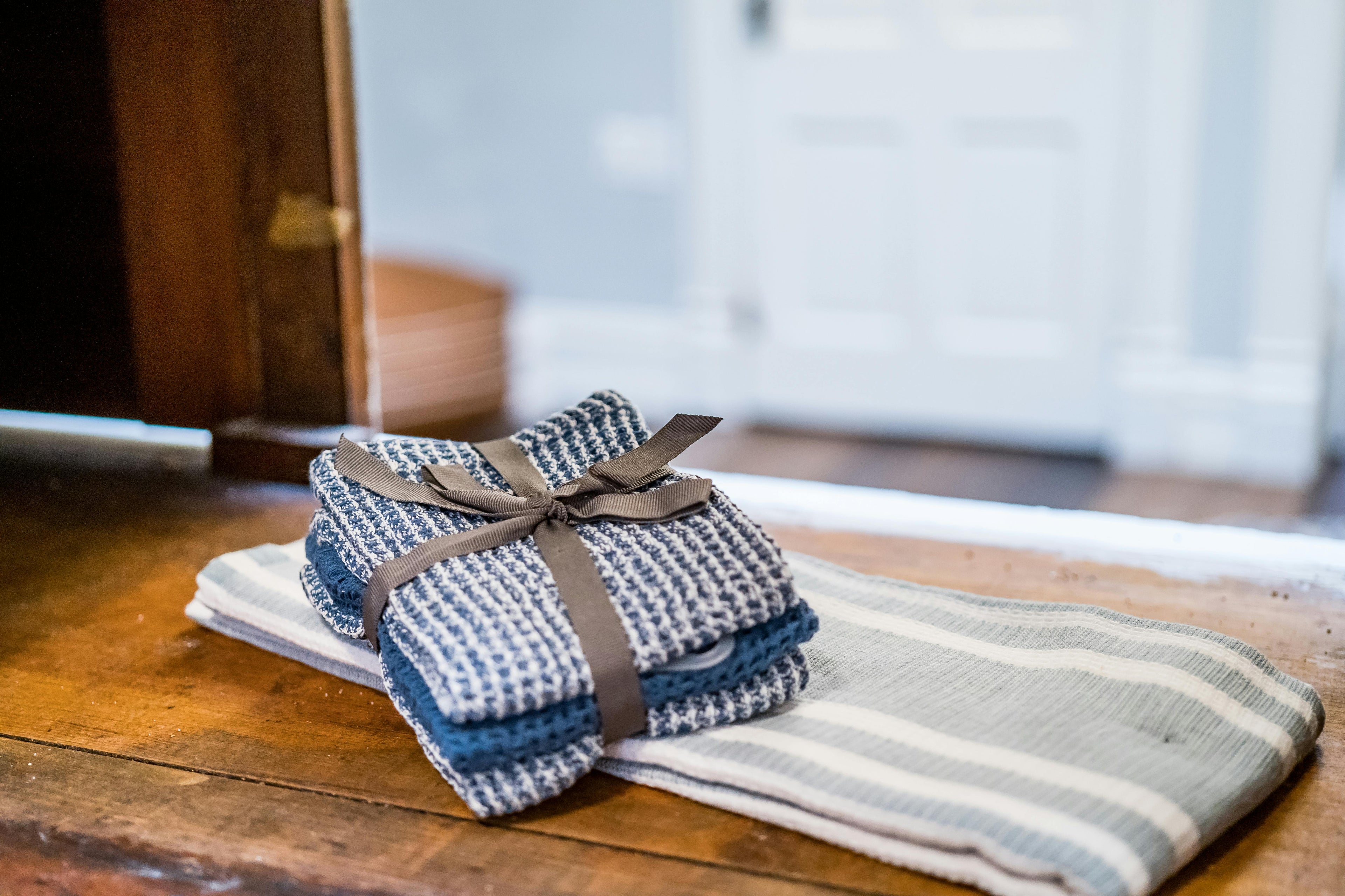 Folded natural reusable kitchen towels
