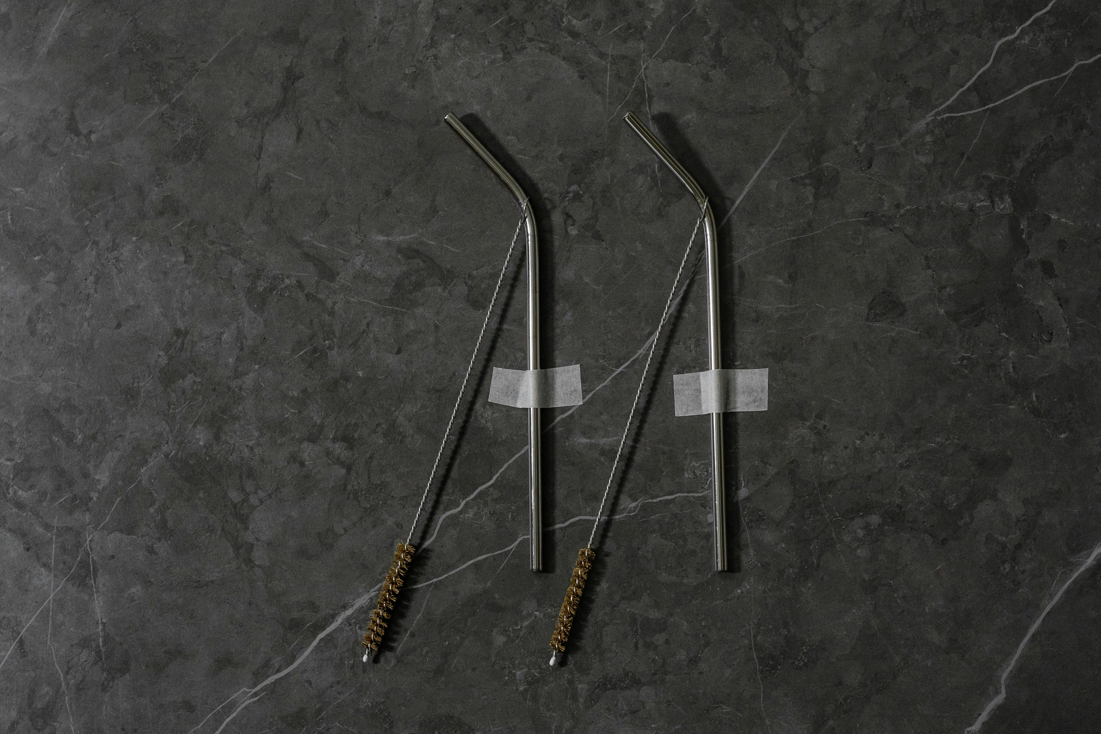 Stainless steel reusable straws with cleaning brushes